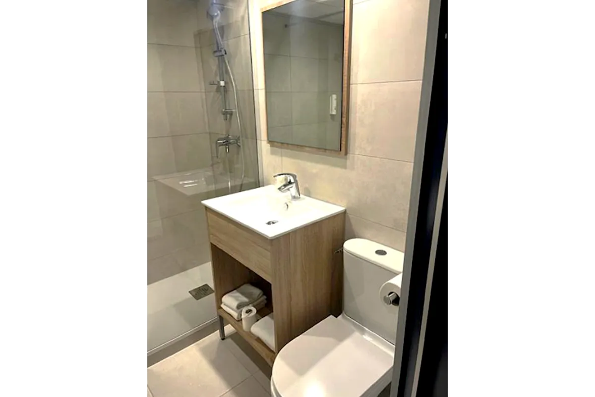 SALLE DE BAIN DOUBLE, TWIN, FAMILLE